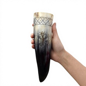 Jarra Vikinga Hecha a Mano, Ecológica, de Cuerno de Búfalo Pulido, Tallada, Imitación Antigua, Forma Natural, Artículo Coleccionable - Product Image 1
