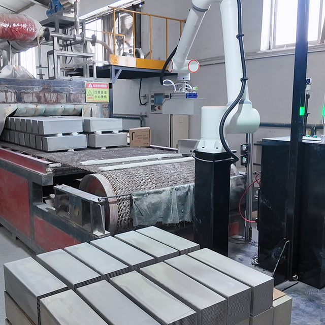 High Speed 20kg Payload Full Automatic Robotic Arm Palletizing Robot Cobot Palletizer with Motor 6pcs/min Warehouse/Factory Use