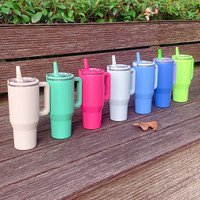 Gobelet isotherme personnalisé anti-fuite, tasse à café gravée pour boissons chaudes et froides, réutilisable, 40 oz, avec paille et poignée
