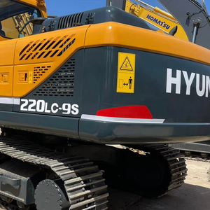รถขุดไฮดรอลิก Hyundai 220 แบบตีนตะขาบ 21 ตัน บุ้งกี๋ 1 เมตร ชั่วโมงการทำงานต่ำ มีสินค้าในสต็อก กำลัง 107 กิโลวัตต์ เครื่องยนต์เดิมจากโรงงาน ไม่มีตัวแทนกลาง - Product Image 1