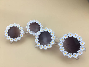 2023 modello genitore-figlio nuovi occhiali da sole fiore piccoli fiori margherita ragazzi e ragazze 1-6 anni modello adulto occhiali da sole carini - Product Image 5