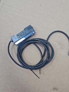 Sensor Fotoeléctrico Industrial de Alta Precisión FS-V11 para Automatización - Product Image 2