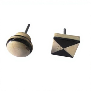 Perillas de tocador de diseño rústico hechas a mano con forma de hueso - Ecológicas, duraderas y extraíbles para uso en interiores - Product Image 4