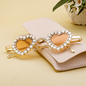 แว่นกันแดดไรน์สโตนรูปหัวใจสำหรับผู้หญิง UV400 กรอบพีซีคลาส 2 แว่นกันแดดแฟชั่นปาร์ตี้สวมใส่กลางแจ้ง - Product Image 2