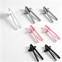 Baguettes à doigts réutilisables fantaisie, pinces à collation portables, mini accessoires de jeu en plastique pour les joueurs qui mangent des collations