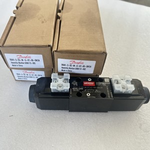 DG4V-3-0C-M-U-H7-69-EN124 โซลินอยด์ควบคุมทิศทางสำหรับเครื่องฉีดพลาสติก - Product Image 1