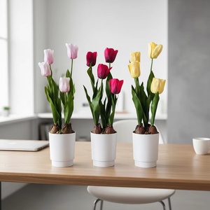 <span class=keywords><strong>Tulipe</strong></span> Artificielle Populaire en Pot, Bonsaï Haute Simulation pour Décoration Intérieure, Ornement Végétal <span class=keywords><strong>de</strong></span> Table - Product Image 1