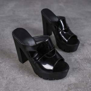 Nouveauté été : Sandales à talon compensé populaires, grande taille, à bout ouvert, motif fleur vintage, talon plateforme, pour femme J0218 - Product Image 3