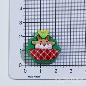 Noël dessin animé arbre <span class=keywords><strong>bonhomme</strong></span> <span class=keywords><strong>de</strong></span> neige couronne wapiti biscuits poupée résine dos plat décor bijoux à bricoler soi-même épingle à cheveux accessoires coque <span class=keywords><strong>de</strong></span> téléphone indésirable - Product Image 4