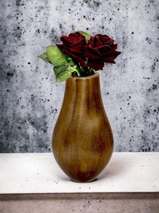 Vase à fleurs en aluminium léger de qualité supérieure idéal pour une utilisation intérieure et extérieure Affichage floral élégant pour la décoration de la maison et du jardin - Product Image 3