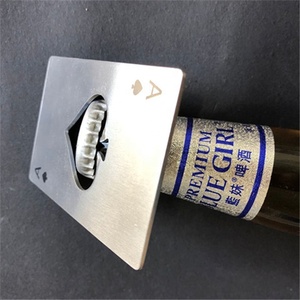 Abridor de Botellas de Acero Inoxidable Personalizado 2026, Diseño As de Espadas, Tamaño de Tarjeta de Crédito, Accesorio Único y Práctico - Product Image 6