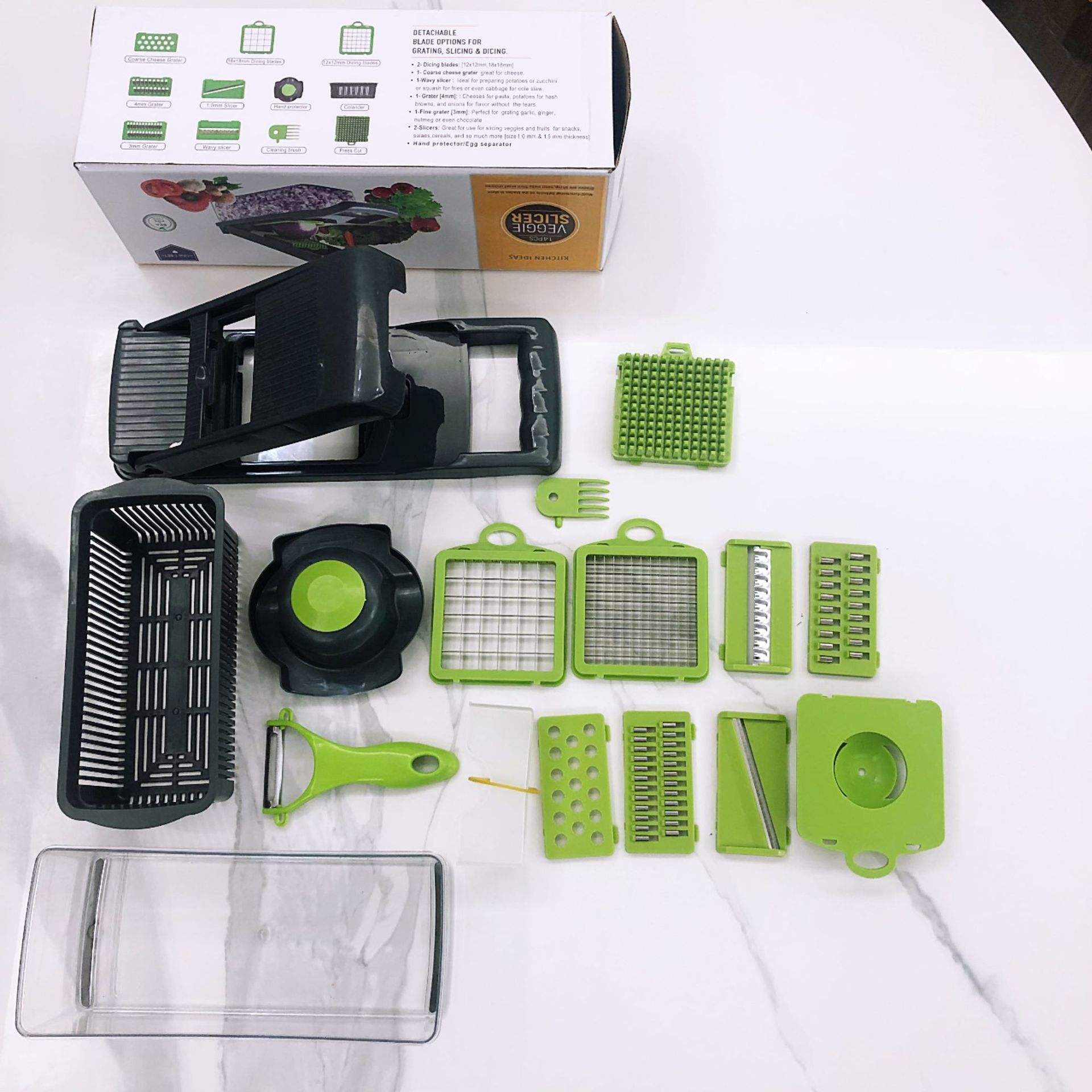 16 -piece set [square+11 knife]