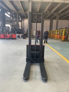 Apilador eléctrico Walkie de 1,<span class=keywords><strong>5</strong></span> T, apilador eléctrico con altura de elevación de 3M, carretilla elevadora apiladora eléctrica de almacén - Product Image 6