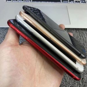 โทรศัพท์มือถือ iPhone 8 5G มือสองคุณภาพสูง ปลดล็อคแล้ว ความจุ 64GB 256GB ของแท้ พร้อมหน้าจอสี ราคา - Product Image 2