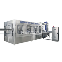 Machine de remplissage d'eau automatique 13000 BPH pour bouteilles d'eau minérale, lavage, remplissage et bouchage disponibles en une seule machine