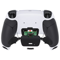 Coque arrière caoutchoutée blanc noir + poignée noire + carte de mise à niveau + 2 boutons arrière eXtremeRate RISE V3 Remap Kit pour manette PS5