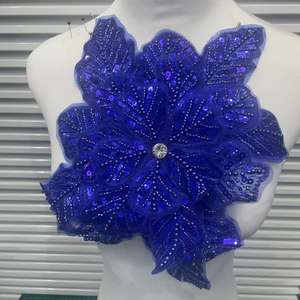 زخرفة شبكية صلبة ثلاثية الأبعاد على شكل ندفة ثلج كبيرة الحجم: 4 طبقات من الترتر. مثالي للأعراس/المناسبات الرسمية/المسرح/الأشغال اليدوية. - Product Image 6