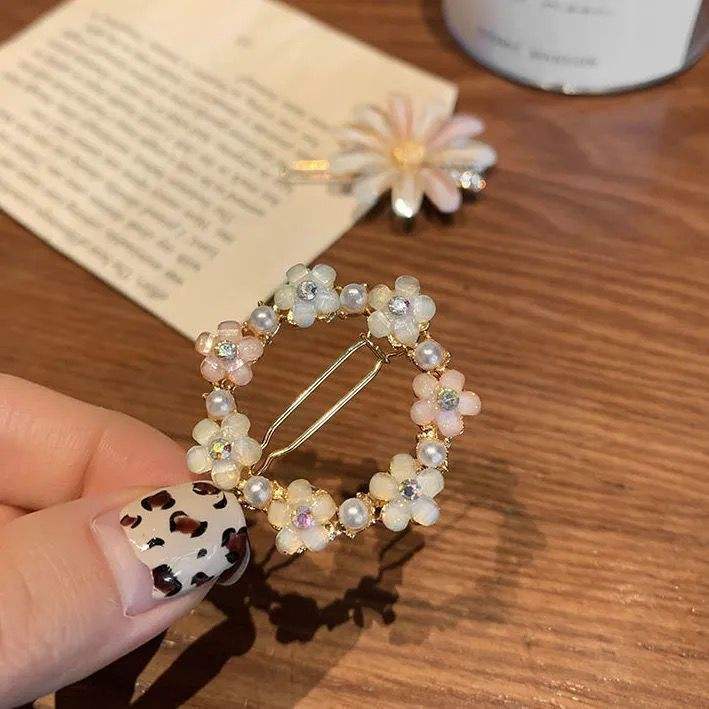 Popularity Women's Hair Clips Hairpins Rhinestone Petal Flowers Design Fashion Sweet Girls Hair Accessories Womens Hair Clip Set