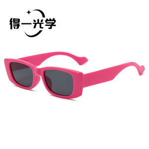 De Yi <b>Optics</b> Fashion Sunglasses For Women UV400 PC Frame Small Square Style Outdoor Use - Product Image 1