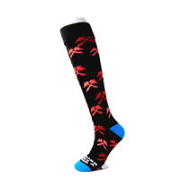 Chaussettes de football de nouvelle conception d'usine en Chine Chaussettes de football souples avec logo personnalisé pour hommes