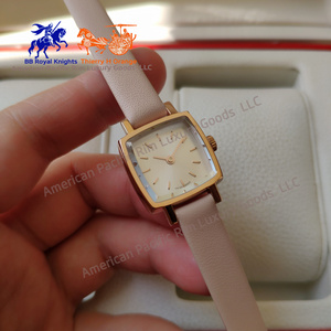 Montre carrée compacte et raffinée de qualité 5A pour femmes, au style classique et moderne - Product Image 5
