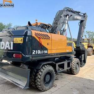 Excavatrice hydraulique sur chenilles HYUNDAI 210LC-9S d'occasion, importée de Corée, pour travaux d'ingénierie municipale - Product Image 1