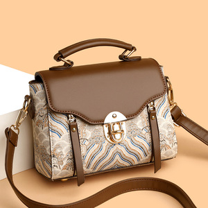 Sac à bandoulière polyvalent et tendance pour femme, style chinois, en PU, avec fermeture à loquet, sac messager très vendu - Product Image 1