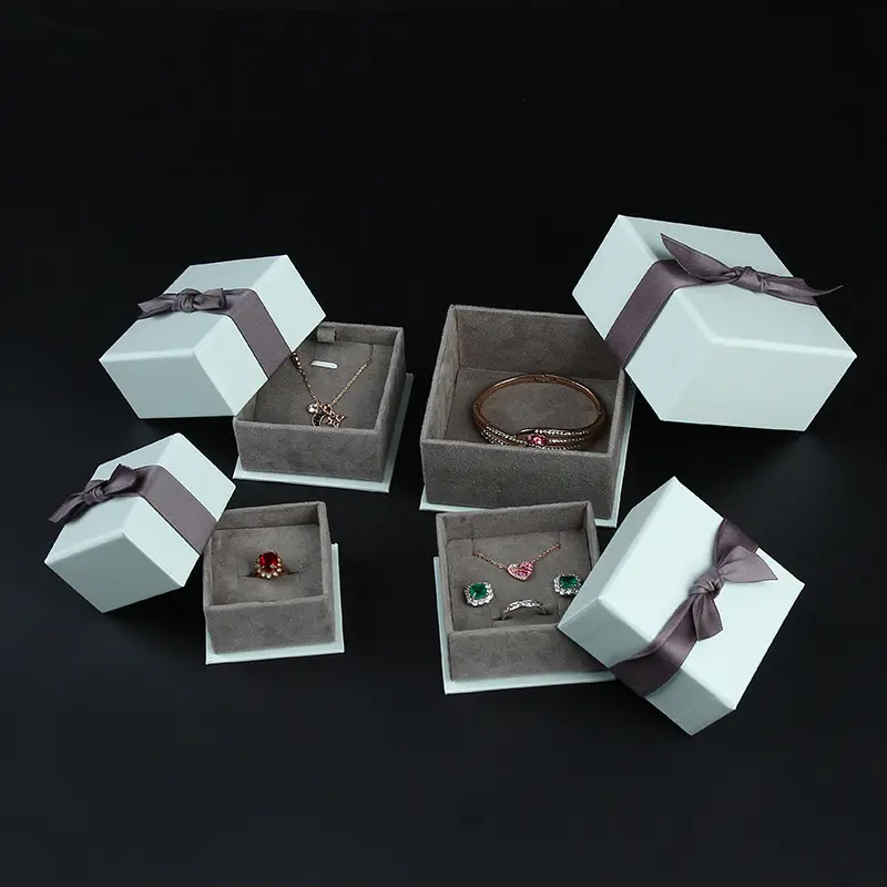 Scatola di carta OEM per anelli di gioielli bracciali collana orecchino braccialetto ciondolo scatola di imballaggio coperchio e scatola di Base