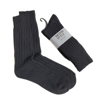 Chaussettes hautes en acrylique vert armée et noir, sur mesure, à double aiguille