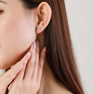 Pendientes de Plata de Ley S925 con Circonita Redonda en Forma de Estrella, Diseño de Estrella y Luna, Versión en Cobre Personalizable para Mujer - Product Image 5