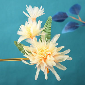 Nuevo diseño original, pinza para el cabello con flor de seda amarilla etérea y adornos laterales para mujer, perfecta para salidas, sesiones de fotos y - Product Image 4