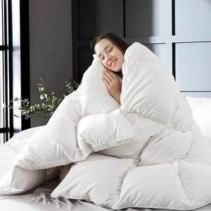85% <strong>Duck</strong> <strong>Feather</strong> 15% <strong>Duck</strong> Down Winter <strong>Duvet</strong> with 100% Cotton Cover US Queen <strong>Size</strong> Heavyweight Bedding for Hotel and Home - Product Image 2