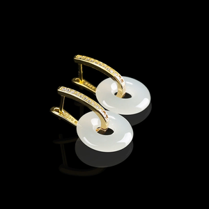 Boucles d'oreilles pendantes classiques haut de gamme pour femmes en argent S925 incrusté de jade Hetian naturel, vente en gros - Product Image 1