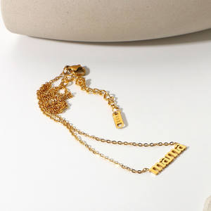 Collar de Día de Mamá, nombre personalizado, letra inicial chapada en oro, acero inoxidable, tiny morther - Product Image 5