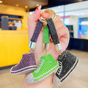 Dickmon moda completo Rhinestone zapato llaveros Bling lujo llaveros mujer bolso llavero colgante diamante 3D zapatillas llaveros - Product Image 3
