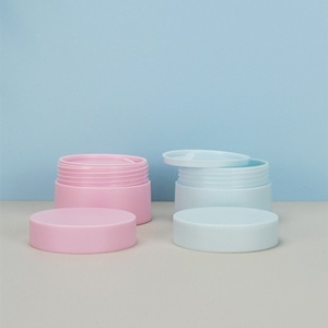 Mini Tarros Redondos de Plástico PP de 5g, 15g, 20g, 30g y 50g para Bálsamo Labial, Exfoliante Corporal, Crema Facial y Contorno de Ojos, con Tapas de Colores - Product Image 5