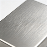 Boîte d'emballage pour bijoux en aluminium massif usiné CNC 60x60x60mm avec logo en relief et insert en velours