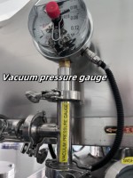 Mélangeur émulsifiant sous vide 500L à commande par bouton, à cisaillement élevé avec tête homogénéisatrice, cuve indépendante huile-eau et disperser supérieur