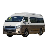 Voitures d'occasion - Véhicules à vendre - Toyota HIACE 2.7L Automatique Standard 13 places 2011 - Minibus d'occasion à essence - Conduite à gauche