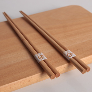 ตะเกียบไม้คุณภาพสูง ตะเกียบลายดอกบัวสี่เหลี่ยม ขายส่ง รับทำโลโก้ ตะเกียบไม้สำหรับใช้ใ<span class=keywords><strong>น</strong></span>ครัวเรือ<span class=keywords><strong>น</strong></span>และร้า<span class=keywords><strong>น</strong></span>อาหาร - Product Image 2