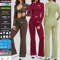 Ensembles d'entraînement personnalisés pour femmes, vente en gros, réversibles, imprimés, haute élasticité, respirants, veste de sport, pantalons évasés de yoga, tenue de gym active