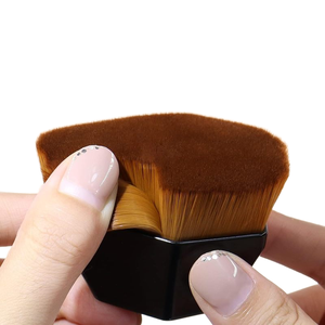 Pinceau Fond de Teint Plat à Poils Naturels et Manche en Résine, Poils Denses pour Poudre et Crème, Pinceau de Maquillage pour Estomper le Fond de Teint - Product Image 6