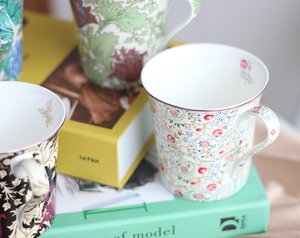 Taza de Café de Cerámica Personalizable de Alta Calidad con Diseño de Flores Púrpuras, Apta para Alimentos, Reutilizable, Apta para Microondas y Lavavajillas - Product Image 5