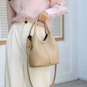 2025 nuevo bolso de hombro de estilo clásico Retro <span class=keywords><strong>simple</strong></span> versátil de moda bolso cruzado, <span class=keywords><strong>mercado</strong></span> pequeño - Product Image 3