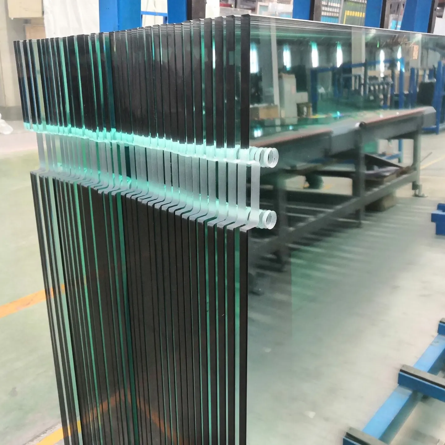 6Mm 8Mm 10Mm 12Mm Tempered Glass Cường Lực Rõ Ràng Thấp Sắt Phẳng Cong Cửa Vòi Hoa Sen Màn Hình Lan Can Padel Glass Nhà Máy Giá