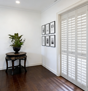 Volets de plantation en bois de Paulownia de qualité supérieure, écologiques, durables, avec protection UV, volets intérieurs sur mesure pour la maison - Product Image 1
