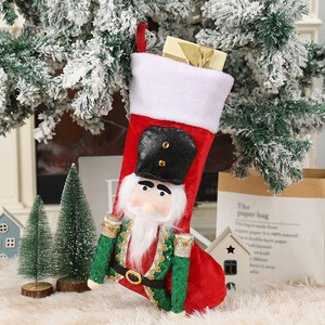 <span class=keywords><strong>Chaussette</strong></span> <span class=keywords><strong>de</strong></span> Noël <span class=keywords><strong>Casse</strong></span>-<span class=keywords><strong>Noisette</strong></span> Style Occidental en Peluche Douce pour Cadeaux et Décoration <span class=keywords><strong>de</strong></span> Cheminée <span class=keywords><strong>de</strong></span> Noël - Product Image 2