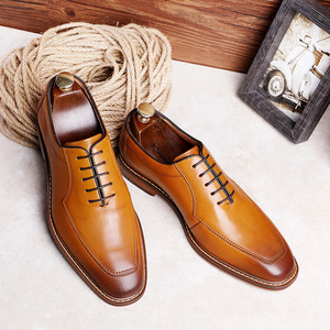 Zapatos Casuales de Cuero para Hombre con Remaches Metálicos y Cordones de Piel de Vaca - Zapatos de Punta Puntiaguda para Hombre, Nuevo Estilo - Product Image 2