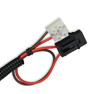 Conjunto de cableado de goma de 2 orificios duradero Conector impermeable IP67 para sistema de carga de coche eléctrico - Product Image 5
