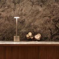 Lámpara de Mesa LED Inalámbrica Recargable con 3 Modos de Iluminación, Luz Regulable, Lámparas de Escritorio Portátiles de Hierro para Restaurantes Modernos